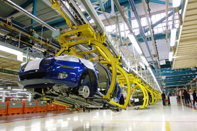 Segni di ripresa: torna a crescere la produzione industriale