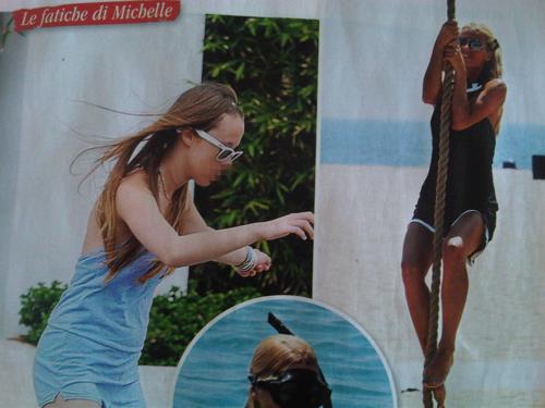 Michelle si accarezza il pancino: la Hunziker non può più nascondere la dolce attesa