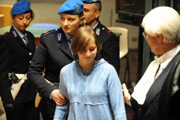Dal reggiseno al memoriale misterioso. I segreti del nuovo processo Meredith Dal reggiseno al memoriale misterioso. I segreti del nuovo processo Meredith