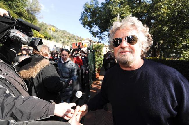Caccia alle streghe nel M5S Caccia alle streghe nel M5S