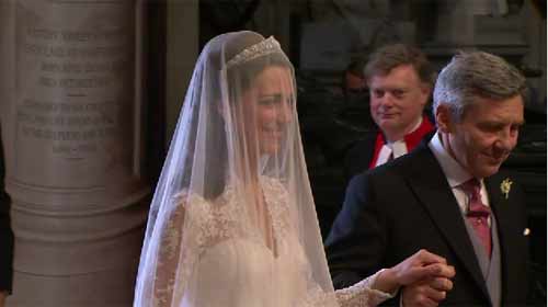 A Glasgow bimba respinge bacio del principe William A Glasgow bimba respinge bacio del principe William