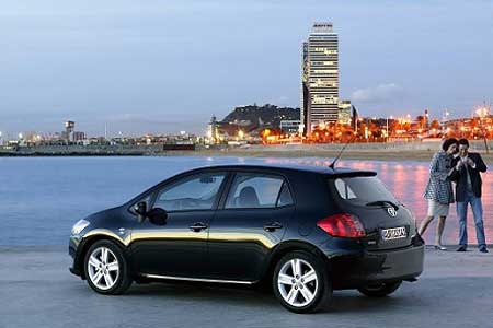 Airbag difettosi: le case giapponesi richiamano 3 milioni di auto Airbag difettosi: le case giapponesi richiamano 3 milioni di auto