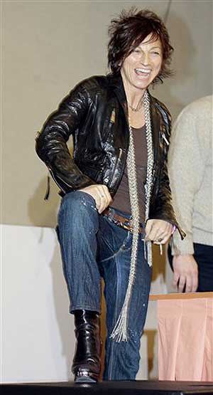 Gianna Nannini confessa: “E’ vero sono andata a letto con otto uomini contemporaneamente” Gianna Nannini confessa: “E’ vero sono andata a letto con otto uomini contemporaneamente”