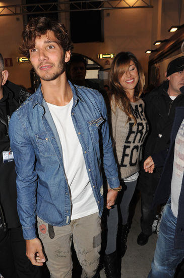 Belen Rodriguez pubblica su Facebook la prima foto di Santiago e torna sexy dopo la gravidanza Belen Rodriguez pubblica su Facebook la prima foto di Santiago e torna sexy dopo la gravidanza