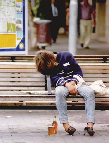 Tumori da alcol: produttori chiamati a rispondere in tribunale