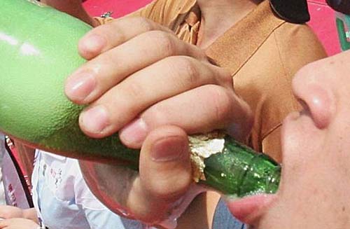 Tumori da alcol: produttori chiamati a rispondere in tribunale Tumori da alcol: produttori chiamati a rispondere in tribunale