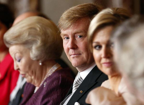 Olanda, Guglielmo Alessandro nuovo re succede a Madre Beatrice Olanda, Guglielmo Alessandro nuovo re succede a Madre Beatrice