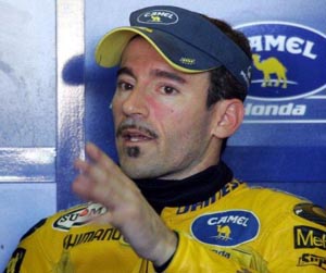Max Biaggi, amore al capolinea: è finita la storia con Eleonora Pedron Max Biaggi, amore al capolinea: è finita la storia con Eleonora Pedron