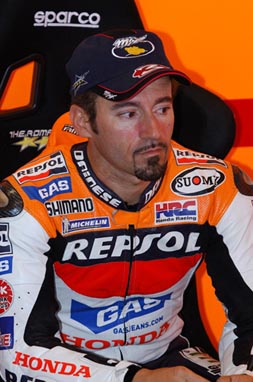 Max Biaggi, amore al capolinea: è finita la storia con Eleonora Pedron Max Biaggi, amore al capolinea: è finita la storia con Eleonora Pedron