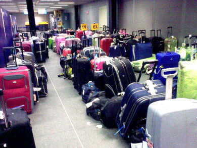 Furti dei bagagli in aeroporti, arresti in tutta Italia