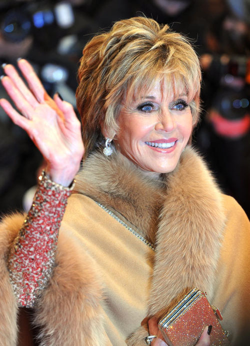 Jane Fonda: “A 60 anni l’amore si fa leggero e il sesso ci guadagna”