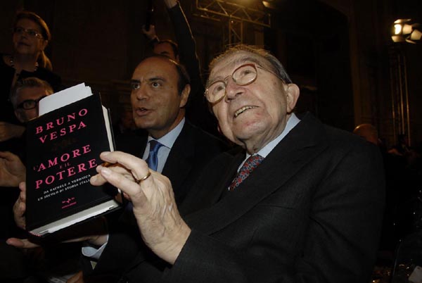 E’ morto Giulio Andreotti E’ morto Giulio Andreotti