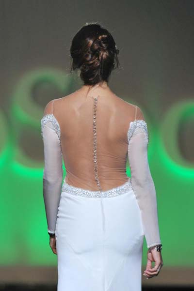 Nicole, il mistero del lato b lievitato: alla Minetti è spuntato il pancino