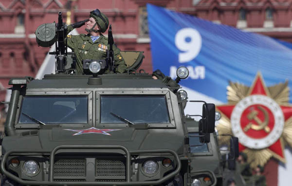 Russia, parata sulla Piazza Rossa. Putin: “No ad altre guerre”