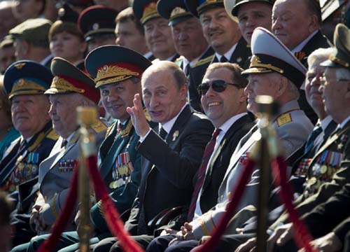 Russia, parata sulla Piazza Rossa. Putin: “No ad altre guerre”