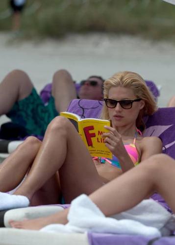 Michelle Hunziker e la gravidanza: “Se nasce femmina ne faccio subito un altro” Michelle Hunziker e la gravidanza: “Se nasce femmina ne faccio subito un altro”
