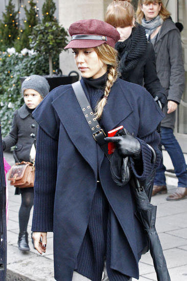 Mamme traditrici/ Angelina Jolie e Jessica Alba le più “ambite”