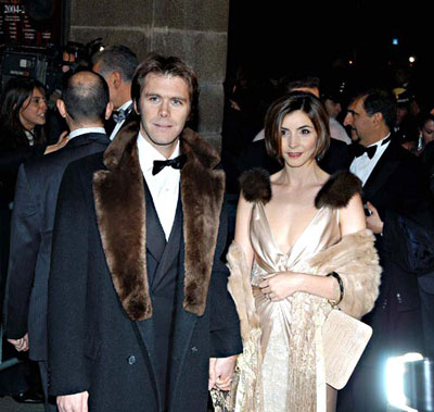 Emanuele Filiberto si traveste da donna: diventa Dalila per una notte