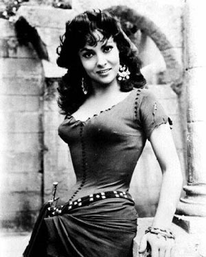 Asta record per gli orecchini della Lollobrigida, battuta Liz Taylor Asta record per gli orecchini della Lollobrigida, battuta Liz Taylor