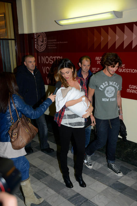 Neo mamma fiera delle sue curve: Magda Gomes è l’anti-Belen