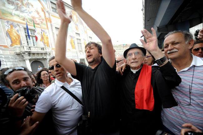 Genova, l’ultimo saluto a Don Gallo Genova, l’ultimo saluto a Don Gallo