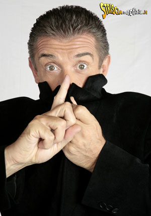 Il fisco indaga su Ezio Greggio: il suo stipendio finiva all’estero Il fisco indaga su Ezio Greggio: il suo stipendio finiva all’estero