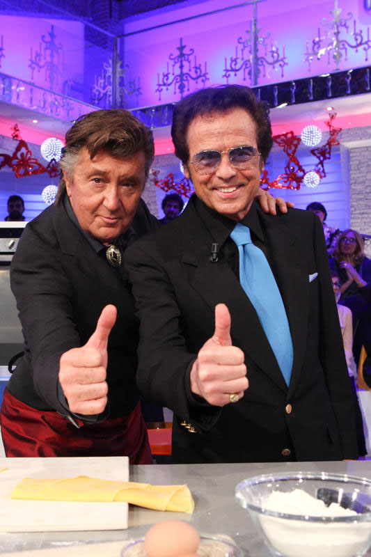 Little Tony/ Don Michele Barone, il “prete dei Vip”, ad Affari: “Un uomo felice di testimoniare la sua fede, devoto alla Madonna”