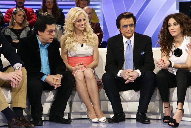 Little Tony/ Don Michele Barone, il “prete dei Vip”, ad Affari: “Un uomo felice di testimoniare la sua fede, devoto alla Madonna”