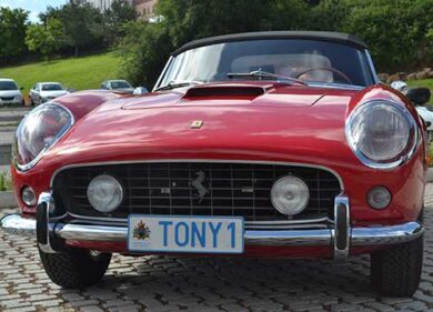 ll Divino Amore saluta Little Tony. Folla, Ferrari, vip e note di “cuore matto”