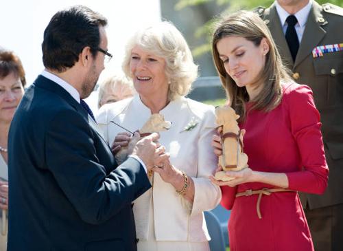 Filippo e Letizia fischiati all’opera di Barcellona Filippo e Letizia fischiati all’opera di Barcellona