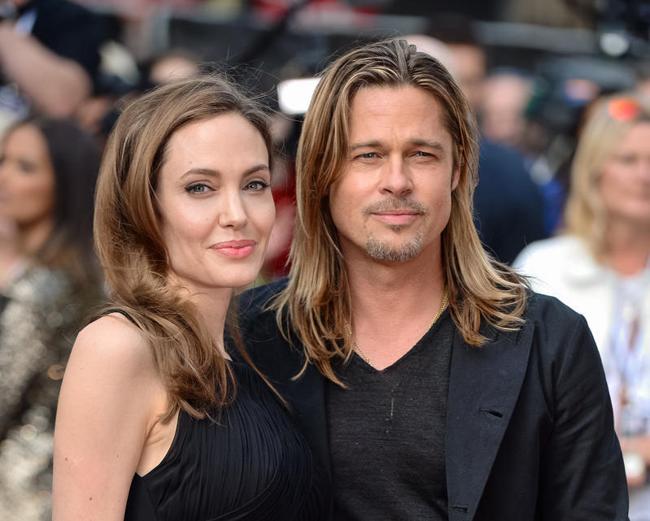 Angelina Jolie torna sul red carpet dopo l’asportazione del seno Angelina Jolie torna sul red carpet dopo l’asportazione del seno
