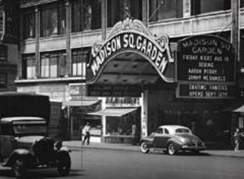 Stefano e Silvia Lucchini portano nella Grande Mela la mostra “New York. Nato nel passato”