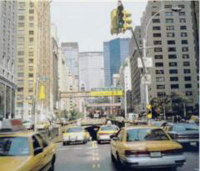 Stefano e Silvia Lucchini portano nella Grande Mela la mostra “New York. Nato nel passato” Stefano e Silvia Lucchini portano nella Grande Mela la mostra “New York. Nato nel passato”