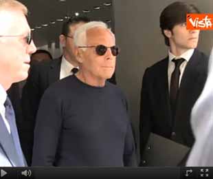 Inaugurazione boutique Armani tra vip, drag queen e ingorghi