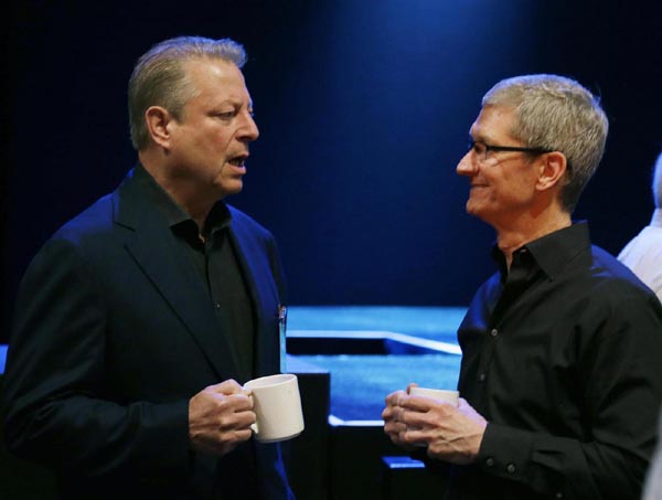 Rivoluzione Apple: nuovo look per iOS, arriva l’iTunes Radio Rivoluzione Apple: nuovo look per iOS, arriva l’iTunes Radio