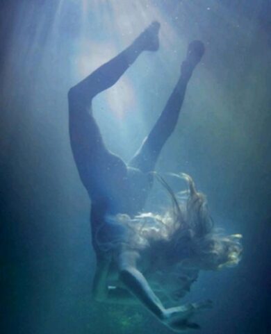 Martina Stella sexy dopo la gravidanza: lato b in mostra