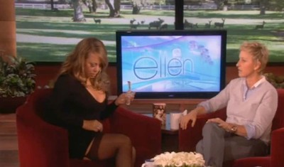 Le manie dei vip a tavola: ecco cosa mangiano le star Le manie dei vip a tavola: ecco cosa mangiano le star