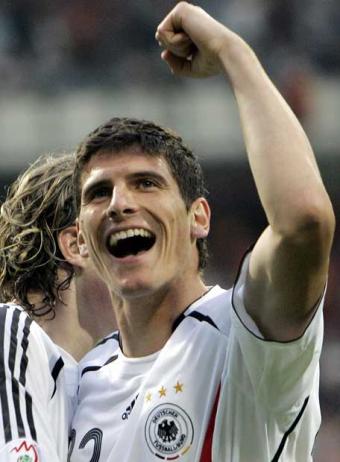 Mario Gomez alla Fiorentina? La Juventus adesso si mette in mezzo