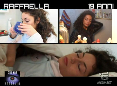 L’estate è arrivata, le vip single più sexy sotto l’ombrellone