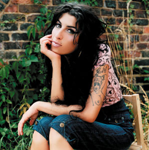 Amy Winehouse, parla il fratello: “Uccisa dalla bulimia” Amy Winehouse, parla il fratello: “Uccisa dalla bulimia”