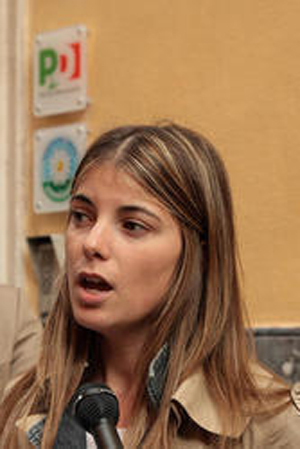 Pif: “Sono fidanzato con Giulia Innocenzi ma a 41 anni sono troppo giovane per far famiglia” Pif: “Sono fidanzato con Giulia Innocenzi ma a 41 anni sono troppo giovane per far famiglia”