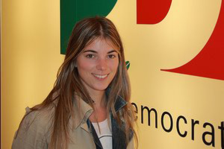 Pif: “Sono fidanzato con Giulia Innocenzi ma a 41 anni sono troppo giovane per far famiglia” Pif: “Sono fidanzato con Giulia Innocenzi ma a 41 anni sono troppo giovane per far famiglia”