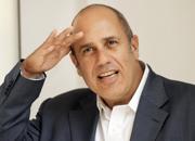 Moccia e il verbo “lucchettare”… nel nuovo romanzo la “vendetta” auto-irorica