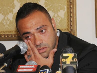 Miccoli chiede scusa in lacrime: “Non pensavo quello che ho detto su Falcone”