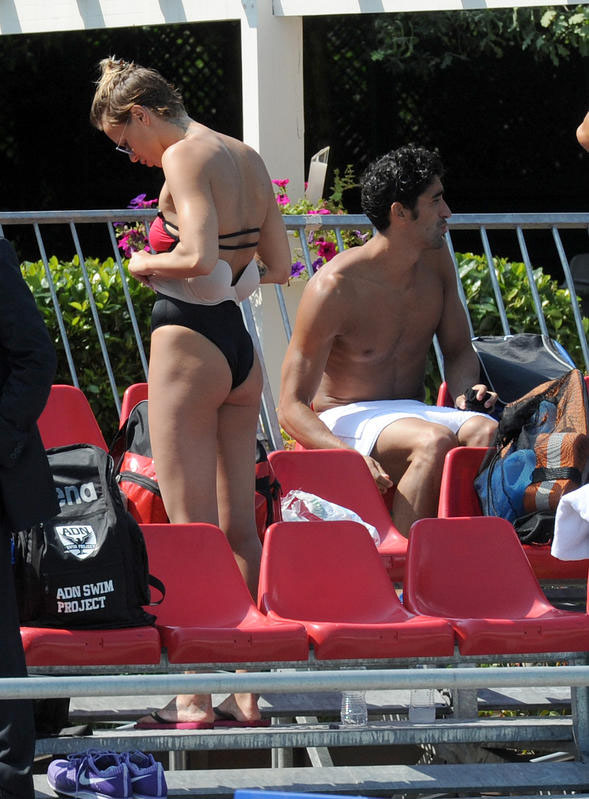 Pellegrini alla riconquista di Filippo: sexy spogliarello davanti a Magnini Pellegrini alla riconquista di Filippo: sexy spogliarello davanti a Magnini