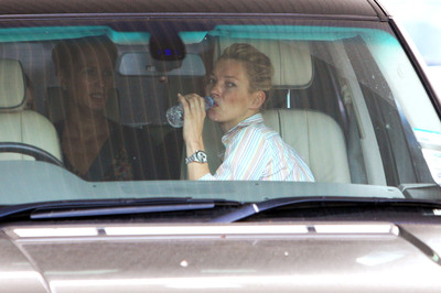 Kate Moss, le foto da un milione e mezzo di dollari finiscono all’asta Kate Moss, le foto da un milione e mezzo di dollari finiscono all’asta
