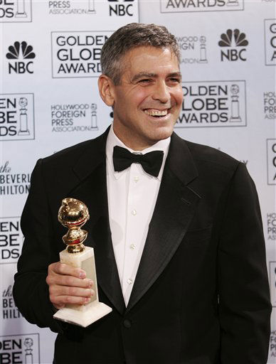 George Clooney, amore al capolinea: è finita la storia con Stacy Keibler George Clooney, amore al capolinea: è finita la storia con Stacy Keibler