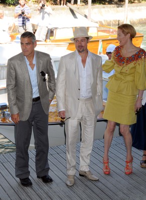 George Clooney, amore al capolinea: è finita la storia con Stacy Keibler George Clooney, amore al capolinea: è finita la storia con Stacy Keibler