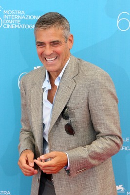 George Clooney, amore al capolinea: è finita la storia con Stacy Keibler George Clooney, amore al capolinea: è finita la storia con Stacy Keibler
