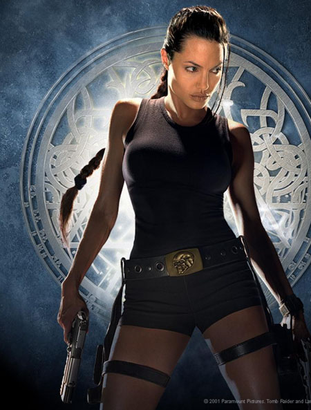 Angelina Jolie torna al lavoro dopo la mastectomia Angelina Jolie torna al lavoro dopo la mastectomia